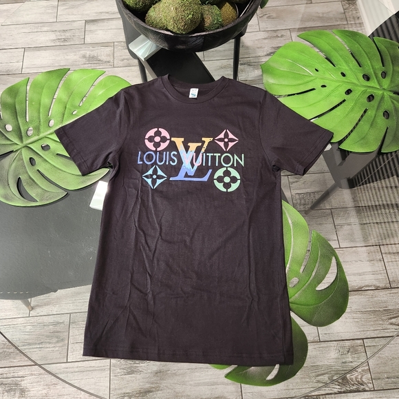 Designer Junky Graphic Tee - Picture 3 of 9